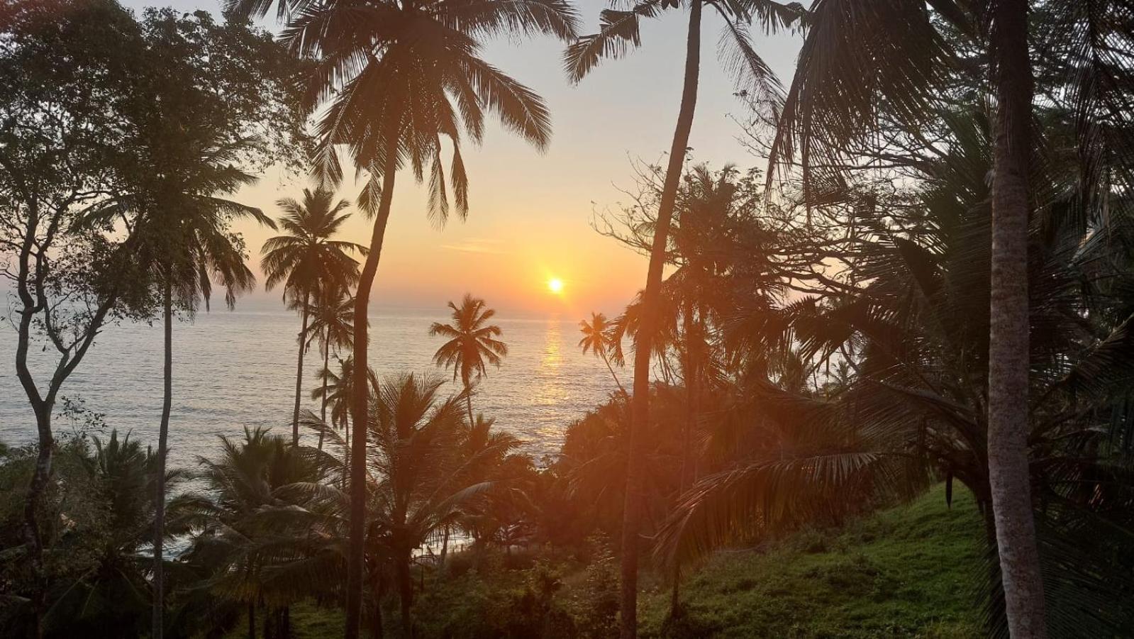 Star Beach Hotel Tangalle Buitenkant foto