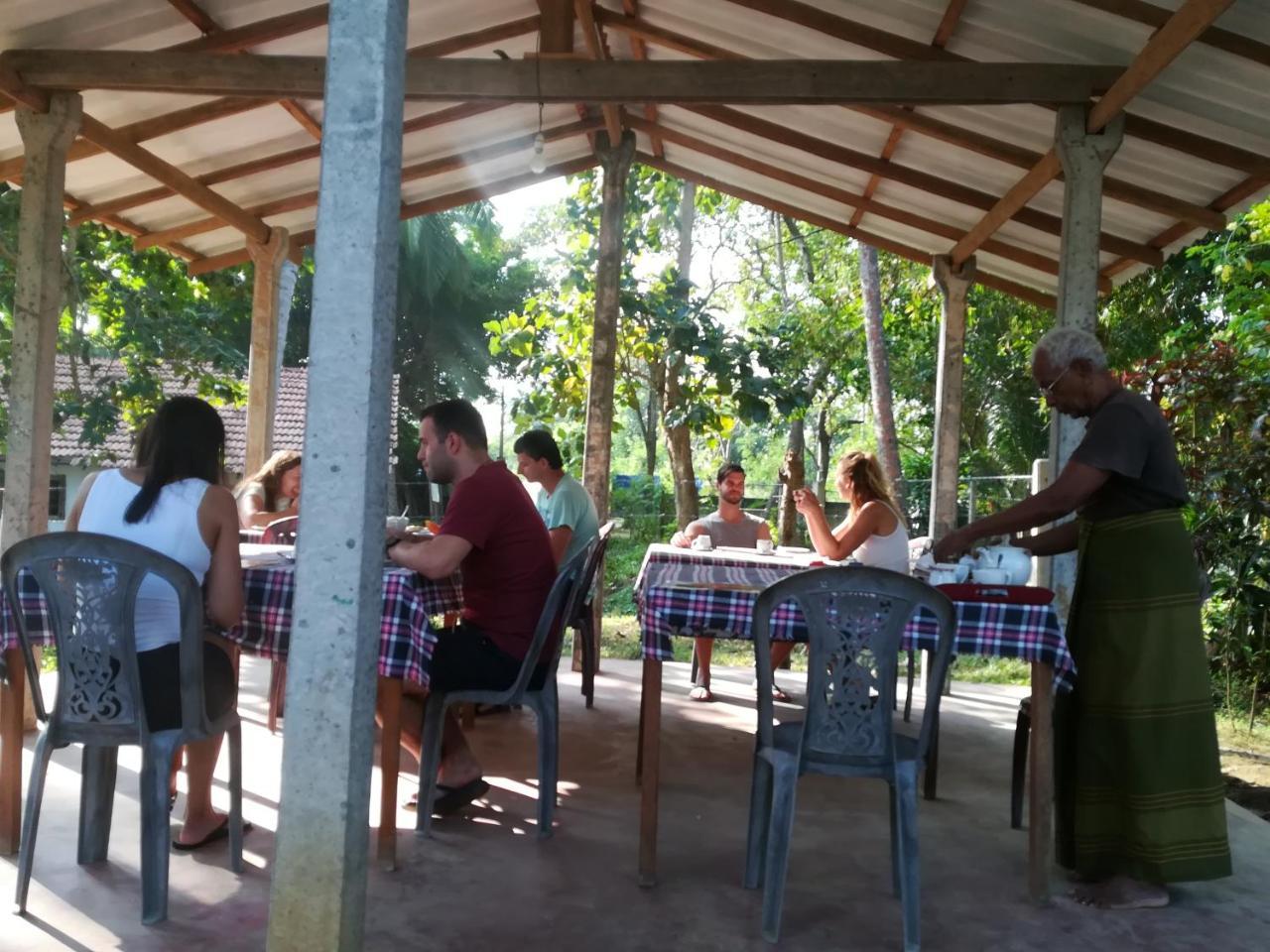 Star Beach Hotel Tangalle Buitenkant foto